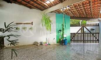 Imagem 2: CASA à venda com 2 quartos em Itanhaém, no bairro Tupy