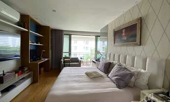 Imagem 6: Quatro Paredes - Vende - SAINT BARTH - 380 metros Sala em 3 ambientes ,4 suítes, 3 vara