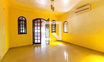 Imagem 5: Casa para Aluguel - Vila Yara, 2 Quartos, 234 m2