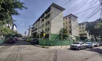 Imagem 2: Apartamento para aluguel possui 50 metros quadrados com 2 quartos em Taquara - Rio de Jane