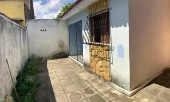 Imagem: Casa com 2 quartos e 2 banheiros