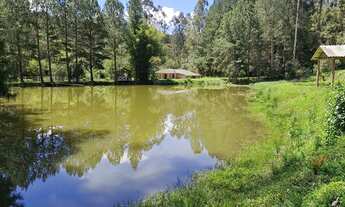 Imagem: VENDO LINDA CHÁCARA COM MUITA AGUA