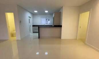 Imagem 2: Apartamento para aluguel com 128 metros quadrados com 3 quartos em Balneário Camboriú