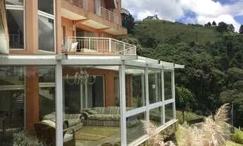 Imagem 2: Casa de condomínio sobrado para aluguel possui 400 metros quadrados com 4 quartos