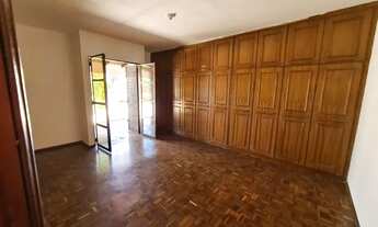 Imagem 5: SOBRADO EM ESQUINA