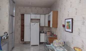 Imagem 2: Casa com terraço