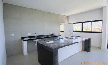 Imagem 7: Casa Nova Projeto Imponente com Vista Panorâmica e Elevador no Condomínio Shambala 3