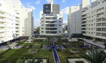 Imagem 2: NO MELHOR DO ÁGUA VERDE: 158m², 4 QUARTOS E 3 VAGAS!