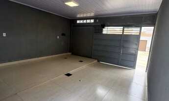 Imagem 3: Casa 3 quartos na Vila Bonsucesso, perto do Colégio Militar, entrada a partir de