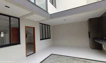 Imagem 11: Casa para Venda em Rio das Ostras, Ouro Verde, 3 dormitórios, 3 suítes, 4 banheiros, 1 vag