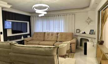 Imagem 4: Sobrado à Venda, com 340m², 6 Quartos, 4 Suítes, 1 Lavabo, 6 Vagas, Espaço Gourmet, Bairro