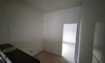 Imagem 2: Oportunidade na Vila Tiradentes Casa Estilo Sobrado à Venda!