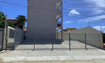 Imagem: Kitnet com garagem em Capim Macio por trás