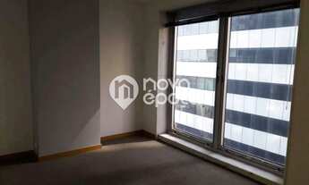 Imagem 7: Centro Galpão / depósito com 5 vagas na garagem