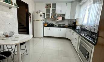 Imagem 4: Sobrado para venda possui com 3 quartos em Xaxim - Curitiba - PR