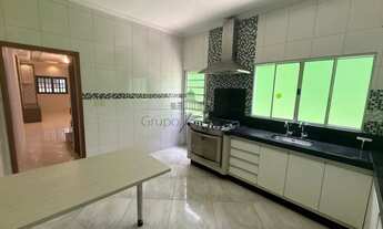 Imagem 7: Casa - Bosque dos Eucaliptos - 4 Dormitórios - 125m². Sobrado