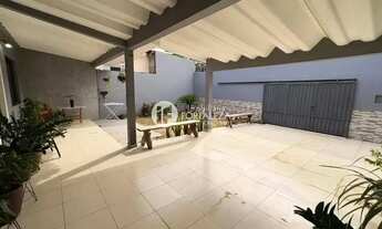 Imagem 2: Imóvel para venda possui 159 metros quadrados com 3 quartos em Nova Esperança - Rio Branco