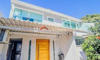 Imagem: Casa de condomínio em Rua Adolfo de Castro