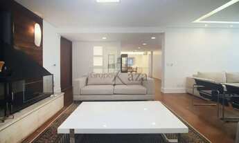 Imagem 7: Casa Padrão - Alto de Pinheiros - 5 Dormitórios - 400m²