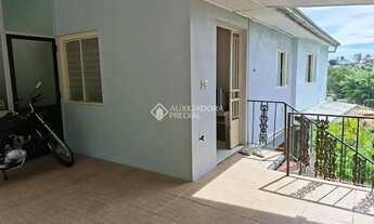 Imagem: Casa com 2 dormitórios, banheiro, garagem