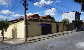 Imagem 2: Casa à venda, 3 quartos, 1 suíte, 5 vagas, Bairro das Indústrias I - Belo Horizonte/MG