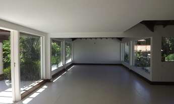 Imagem 7: Casa de Alto Padrão a venda em Condomínio Fechado com acesso direto a Praia