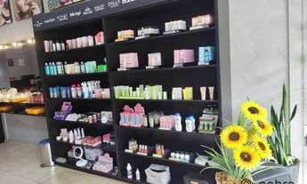 Imagem: Loja completa de maquiagem à venda, 80