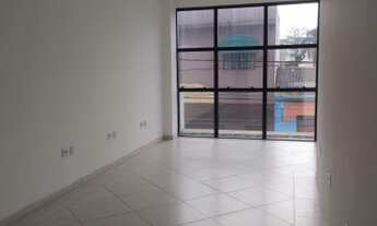 Imagem 5: Sala de 38 m² no centro da cidade