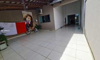 Imagem 3: Casa para Venda em Goiânia, Parque das Flores, 3 dormitórios, 1 suíte, 2 banheiros, 3 vaga