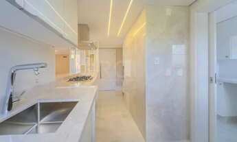 Imagem 2: Apartamento para Venda - 125.33m², 3 dormitórios, sendo 3 suites, 2 vagas - Petrópolis