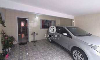 Imagem: Sobrado com 04 dormitórios, sendo 01 suíte