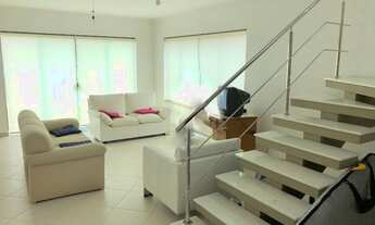 Imagem 5: Casa em condomínio fechado, com piscina e churrasqueira