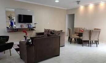 Imagem: Casa com Piscina