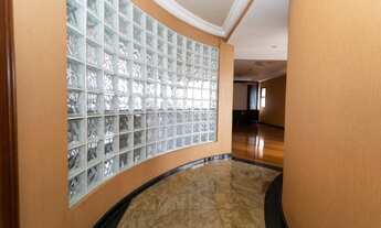 Imagem 3: OPORTUNIDADE! APTO NO BATEL - 4 QTOS - 2 SUITES - 2 DEMIS - 4 VAGAS- PRAÇA DO JAPÃO