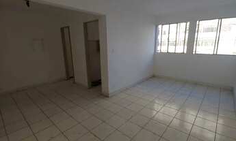 Imagem 3: Boa kichinete para restaurar. Localizada a apenas 2 quadras da estação Liberdade do Metrô