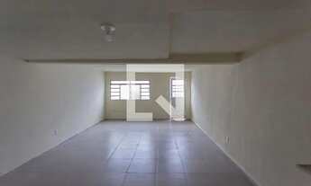 Imagem 4: Casa para Aluguel - Bonfim, 1 Quarto, 30 m2