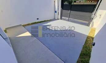 Imagem 2: Sobrado com 03 dormitórios à venda no Balneário dos Golfinhos - Caraguatatuba/SP