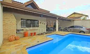 Imagem 2: CASA com piscina e 3 quartos em Peruíbe, no bairro Jardim Imperador