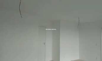 Imagem 4: Apartamento em andar alto novo e sem uso