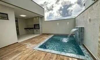 Imagem 2: Morada dos Pássaros / Térrea / 3 Suítes / Escritório/ Área Gourmet