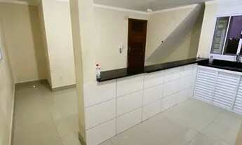 Imagem 6: Sobrado com 2 Dormitórios, Suíte e Sacada em Condomínio no Esmeralda, 200 Metros da Pista