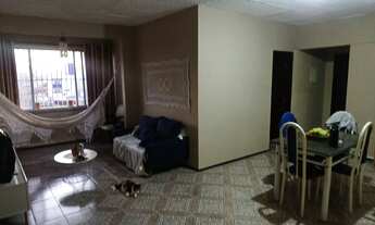 Imagem 2: Vendo apartamento grande em pleno benfica por 165 mil, por trás do shopping Benfica