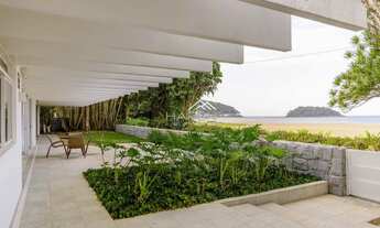 Imagem 2: Casa de Praia Exclusiva à Venda em Caiobá