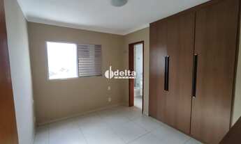 Imagem 3: Apartamento com 3 quartos sendo 1 suíte, disponível para locação no bairro Copacabana em U