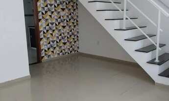 Imagem 3: Arsenal Imóveis vende-Duplex com 2 quartos e varanda no Arsenal-Só 210.000,00