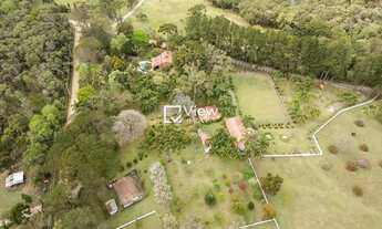 Imagem 2: Chácara à Venda em Colombo - Seu Refúgio de Paz e Conforto!