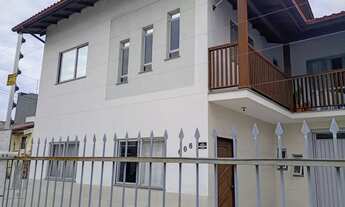 Imagem 2: SOBRRADO COM SUITE/AR/ARMARIOS/CHACARA E ESCRITORIO. A 06 MIN DO CENTRO