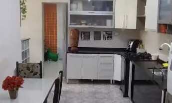 Imagem: Procuro uma nova familia que eu possa abrigar