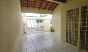 Imagem 3: Casa com 3 dormitórios, sendo uma suíte 160m² para alugar por, R$ 2.000,00 - Bairro Reside