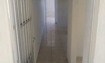 Imagem: Aluga-se uma casa no jardim keralux